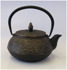 07pine needle teapot